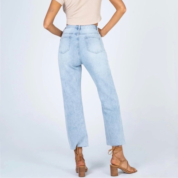 Princess Polly | Angela Cropped Jeans Light Wash Denim - Picture 4 of 8